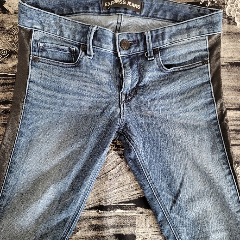 Size 4r blue express jeans